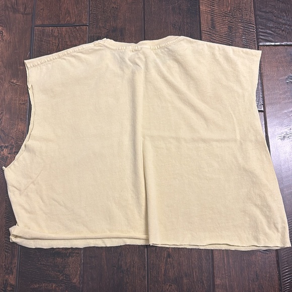 cropped t-shirt - Picture 2 of 2